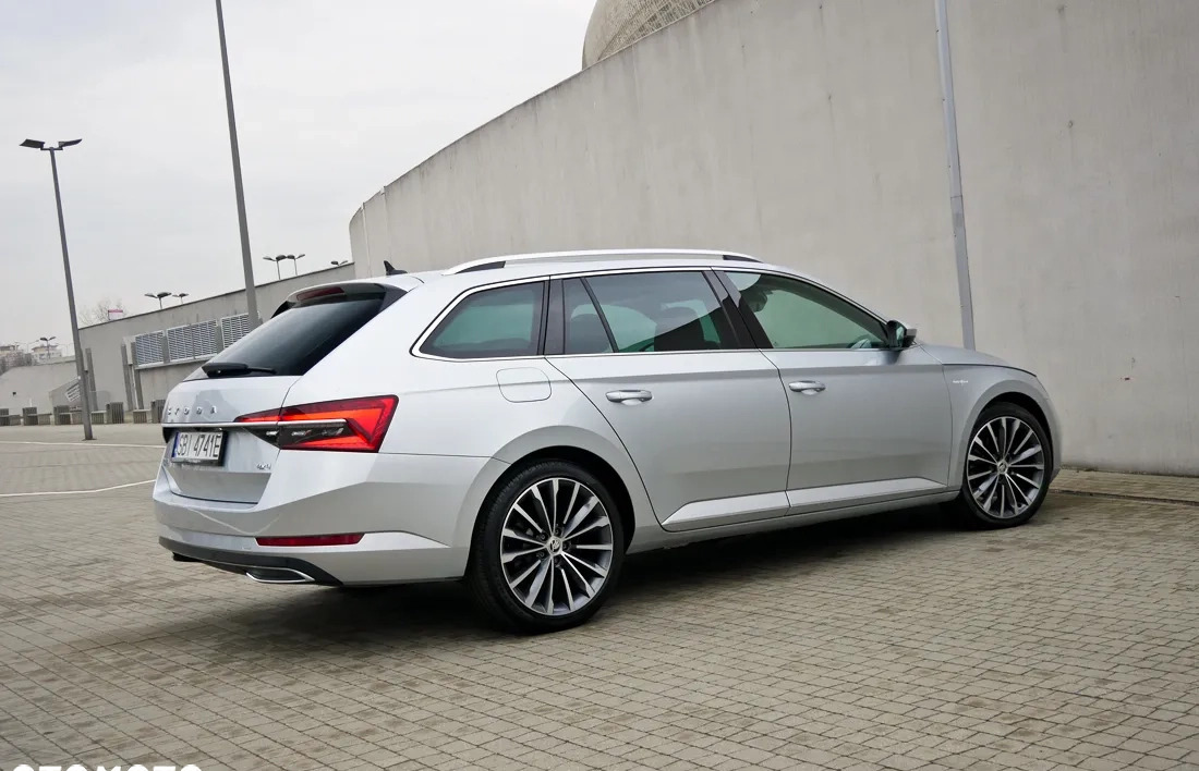Skoda Superb cena 154900 przebieg: 71711, rok produkcji 2020 z Kraków małe 781